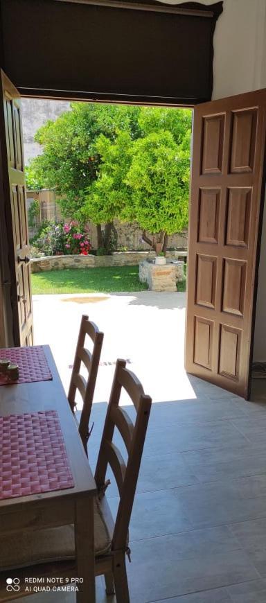 Apartament Orange Garden Loft Kala Nera